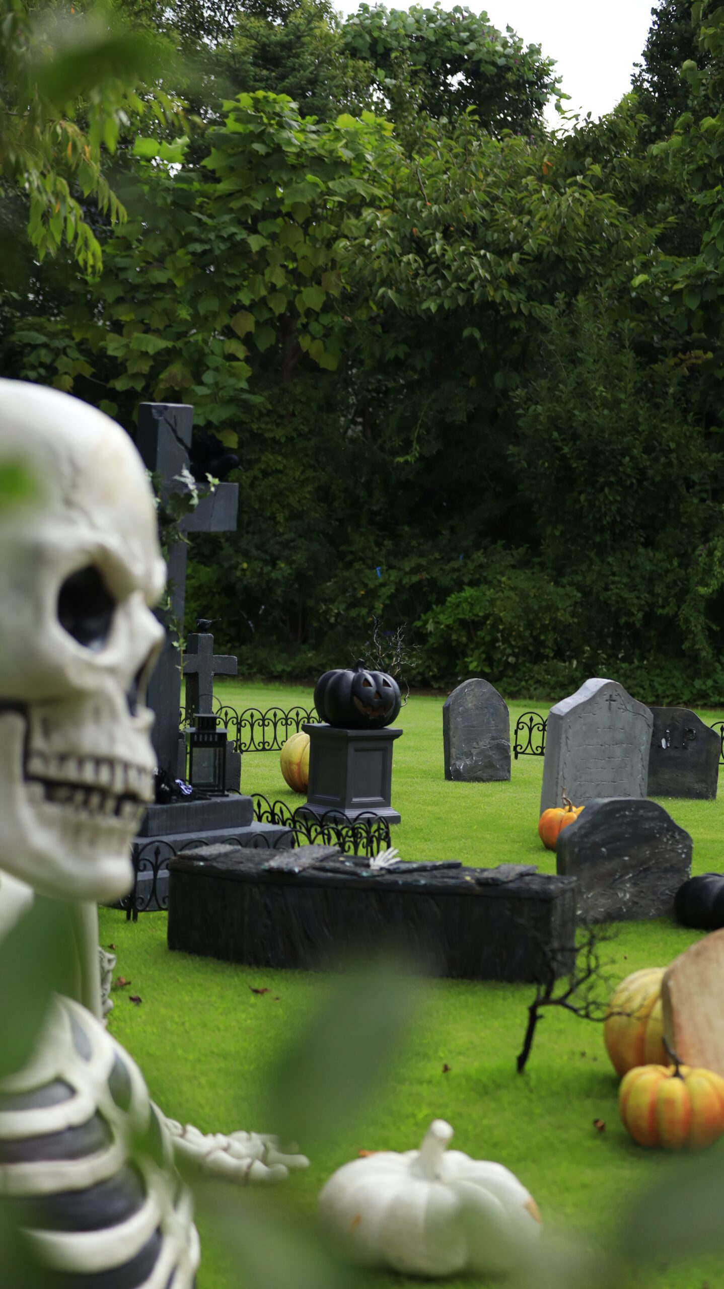 At the Yokohama English Garden, I took a photo of the Halloween display with the skeleton in the foreground creating a foreground blur.