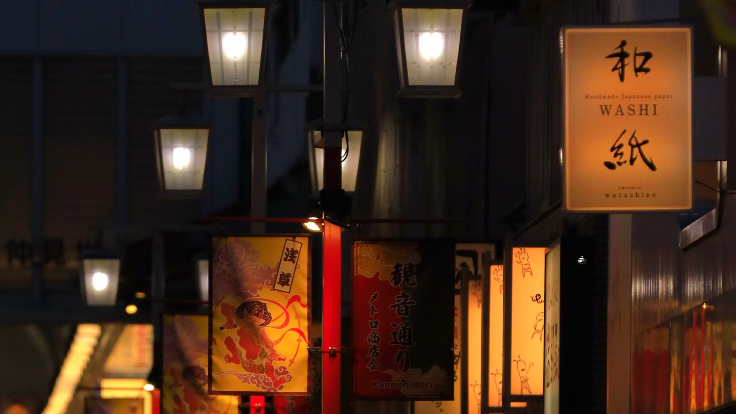 浅草街並み｜下町情緒あふれる街歩きとスナップ撮影スポット