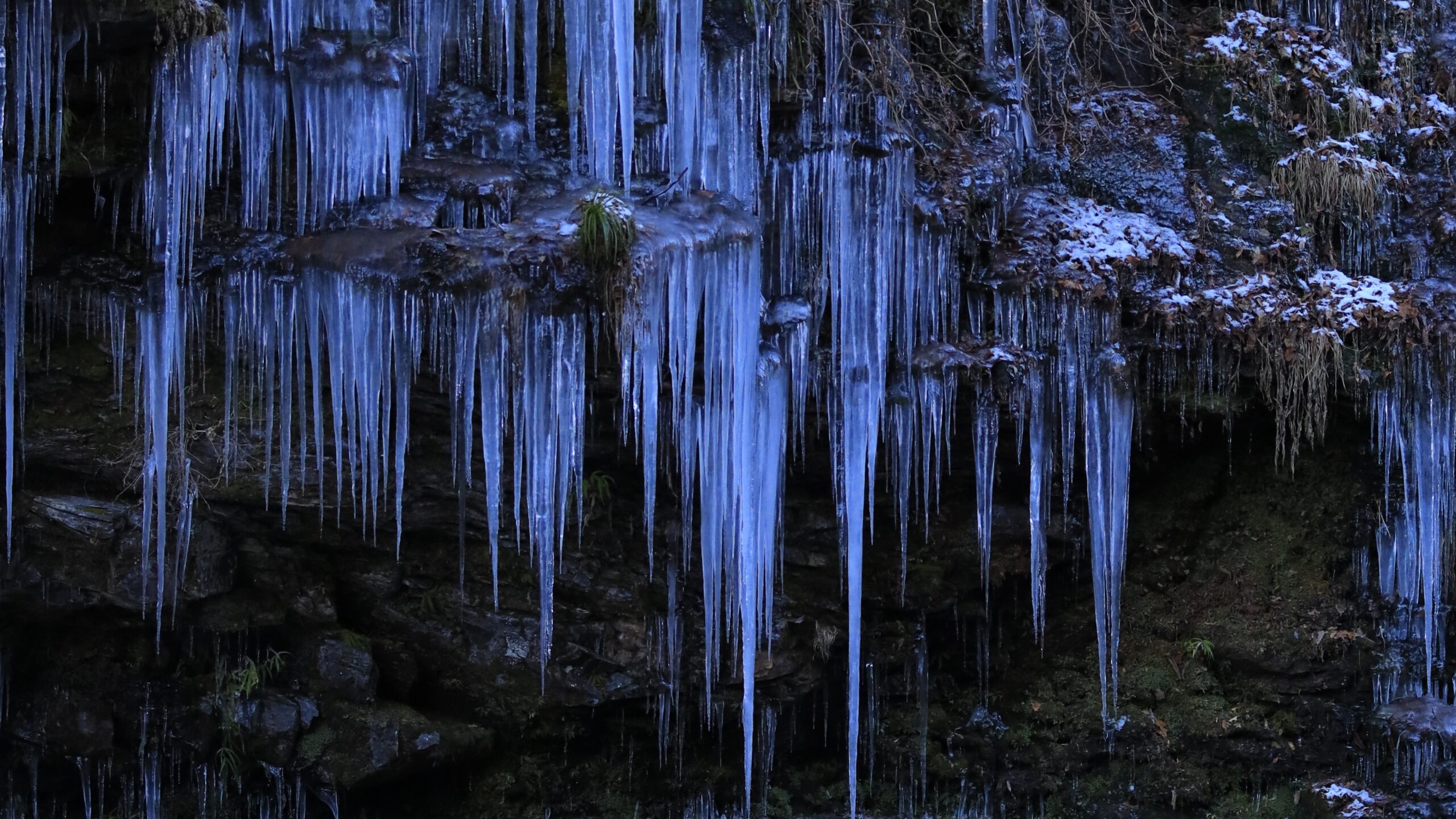 三十槌（みそつち）の氷柱